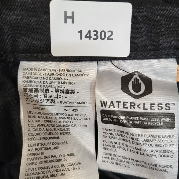 Levi's 501 Womens Shorts 24 Black Big E Ribcage Cut Off High Rise Button Fly - Picture 2 of 15